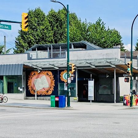 2Br 1.5Ba Full Kitchen Private Guest House - Free Parking - Central Location Vancouver Esterno foto