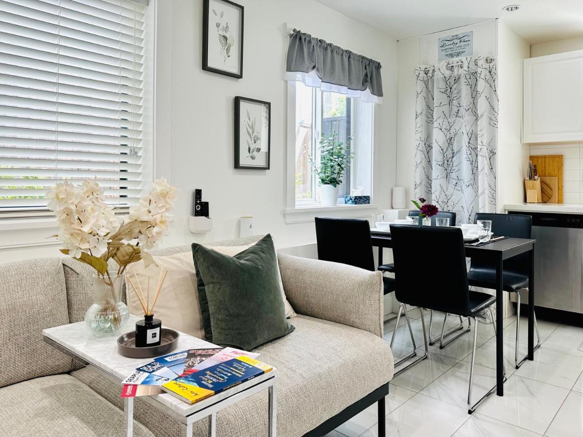 2Br 1.5Ba Full Kitchen Private Guest House - Free Parking - Central Location Vancouver Esterno foto